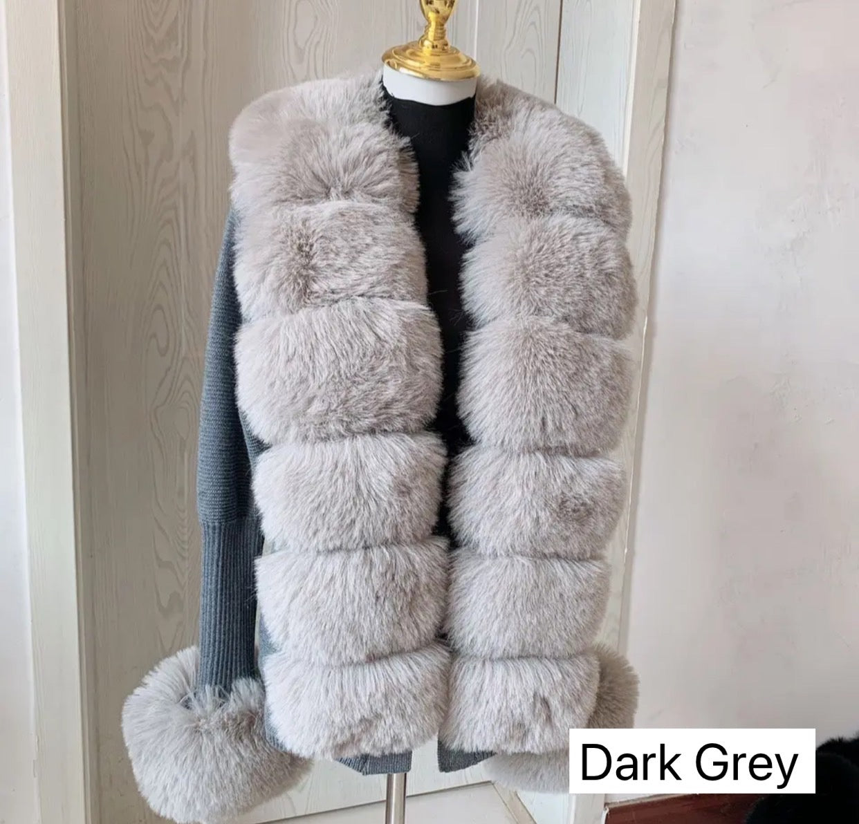 FAUX FUR CARDIGAN✨