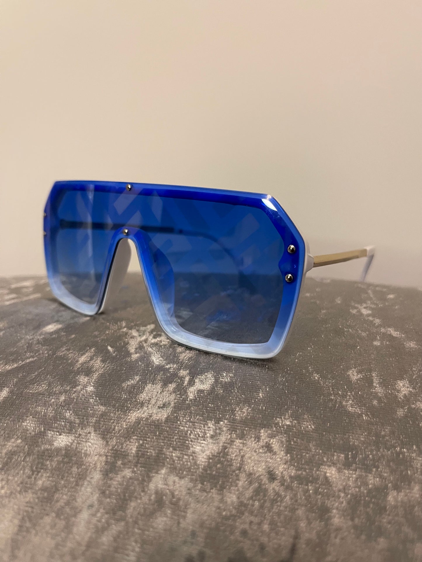 F SUNGLASSES🩵