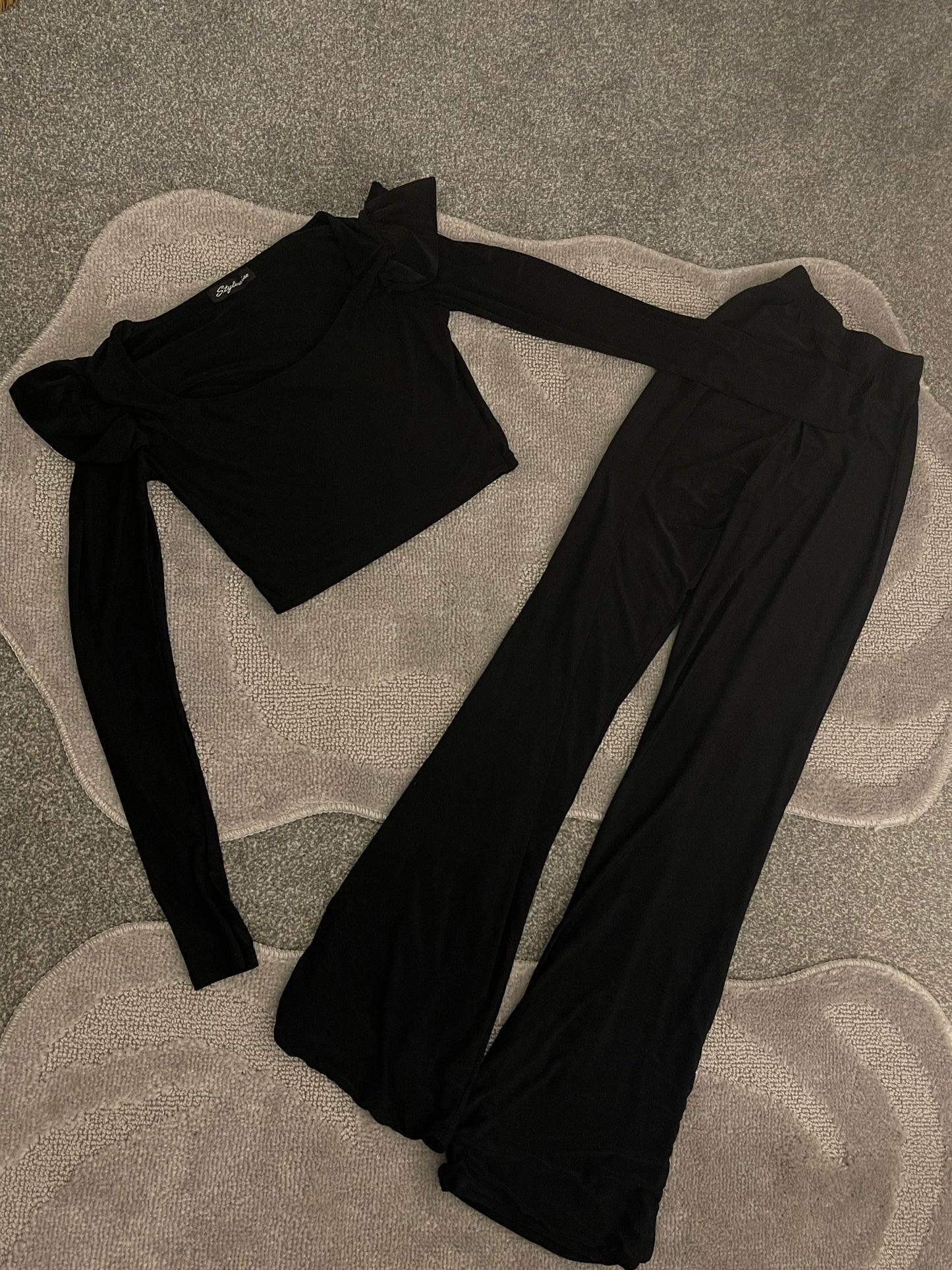 BLACK FRILL SHOULDER LOUNGEWEAR SET👸🏽🖤