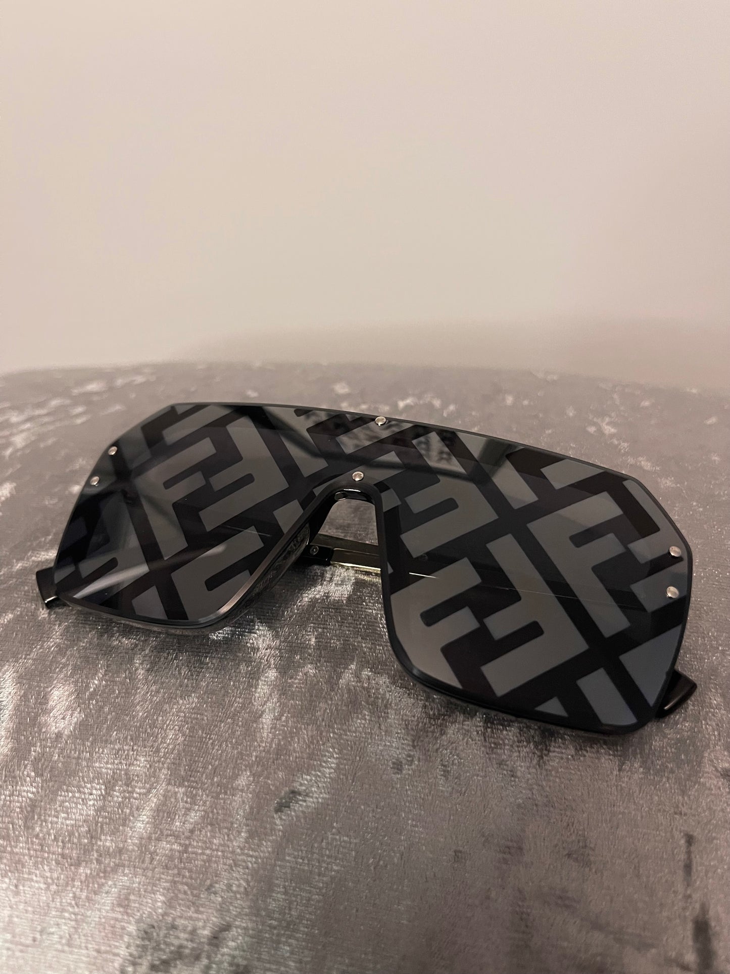 F SUNGLASSES🩵